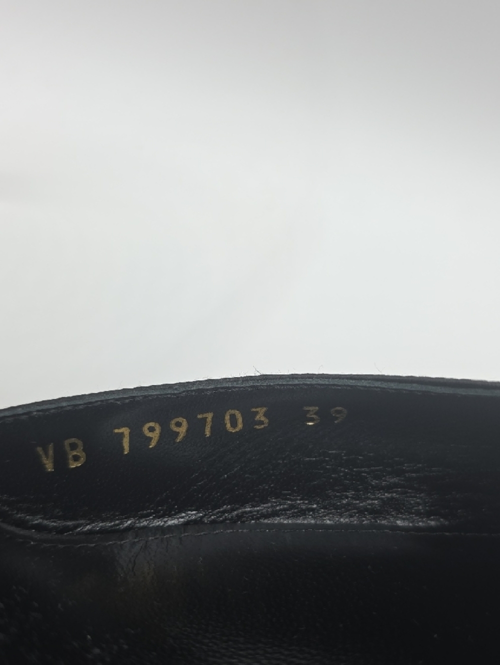 Saint Laurent Black Pointed Slingback Heels with Tan Strap - Picture 9 of 14